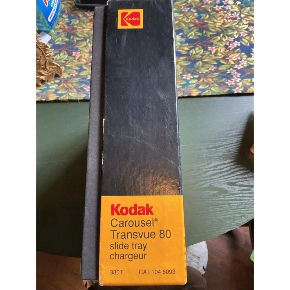 VTG Kodak Carousel Transvue 80 Slide Tray Projector Original Box w/ Manual